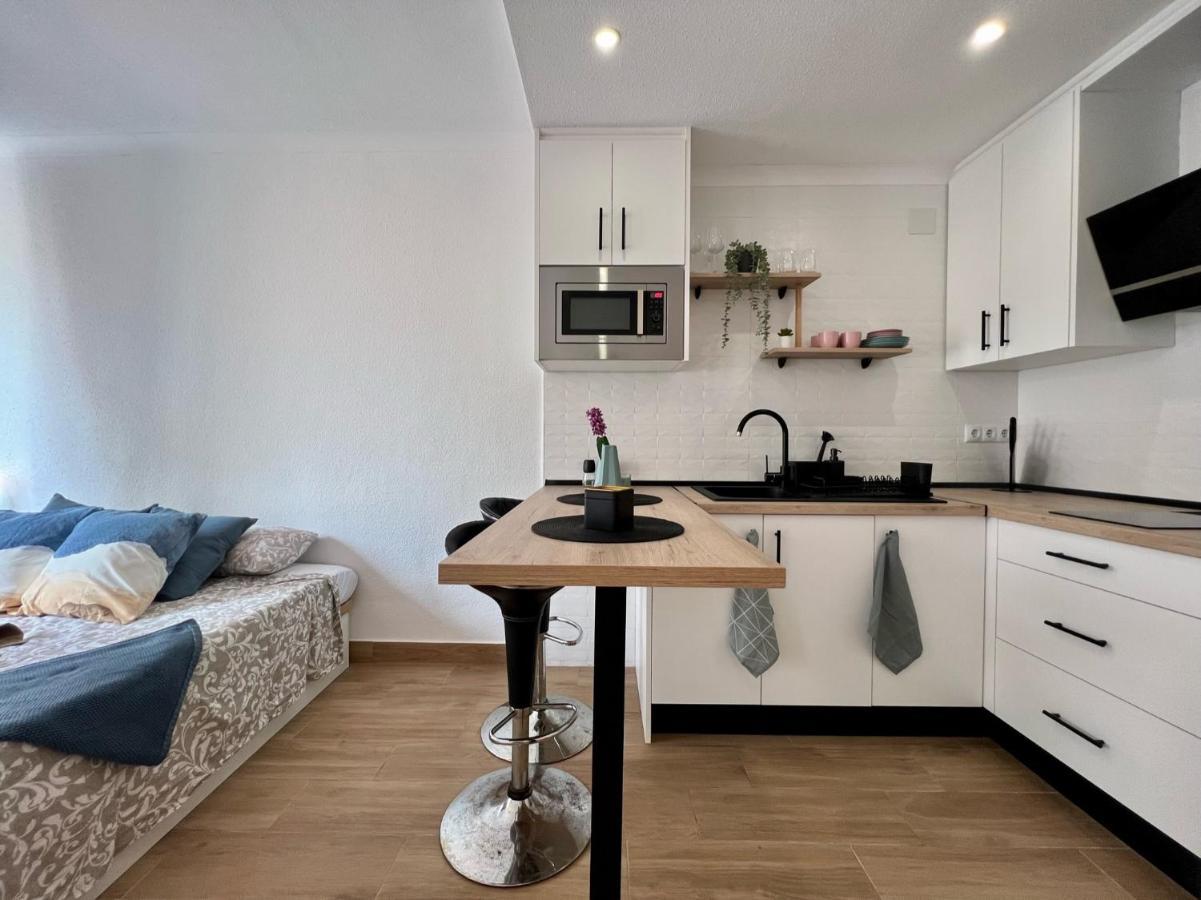 Estudio 221 Apartment Торевиеха Екстериор снимка