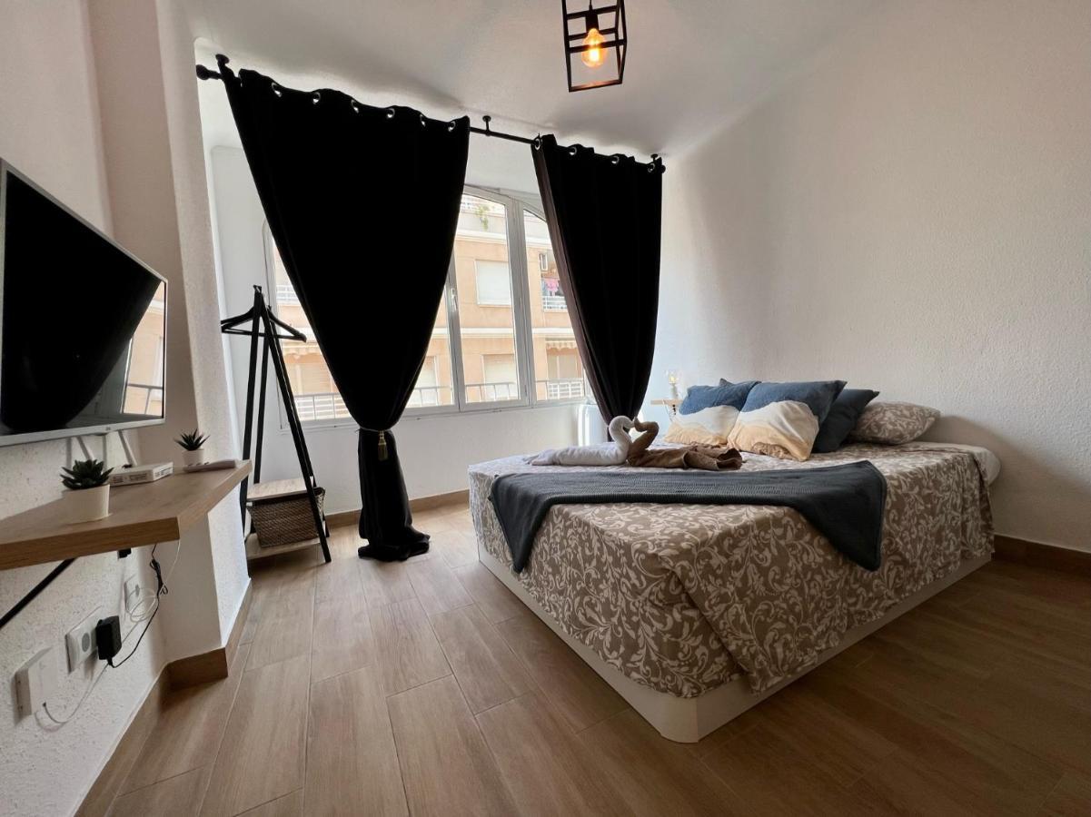 Estudio 221 Apartment Торевиеха Екстериор снимка