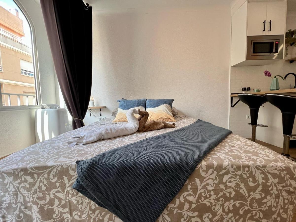 Estudio 221 Apartment Торевиеха Екстериор снимка